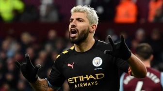 Salah Server Begini Kikuknya Sergio Aguero Saat Terjebak Naik Pesawat Isinya Suporter Brazil