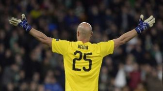 Pepe Reina Dilepas ke Aston Villa, AC Milan Pinjam Asmir Begovic