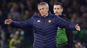Quique Setien saat masih melatih Real Betis, 7 Februari 2019.[Foto/AFP]
