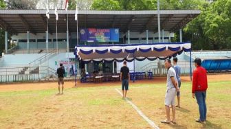 Sah! Stadion Pasir Ona Berganti Nama Jadi Stadion Uwes Qorny