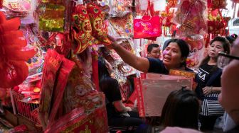 Imlek Identik Warna Merah dari Baju Hingga Lampion, Ini Alasannya