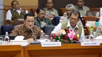 Bahas Penanganan Banjir, Komisi VIII DPR dan Mensos Rapat Gabungan