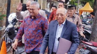 Datangi Dewan Pers, Tim Kuasa Hukum PDIP Bantah Mau Adukan Media