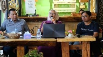 Bangun Dinasti, Ade Hartati: Kepercayaan ke Gubernur Syamsuar Berkurang