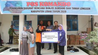 Bank BJB Serahkan Bantuan kepada Korban Banjir di Kabupaten Bogor dan Lebak