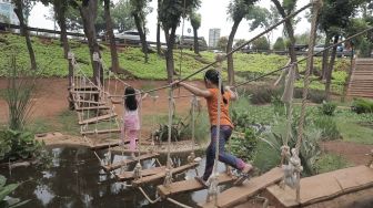 Nikmati Konsep Perkemahan di Taman Kembang Kerep Jakarta Barat