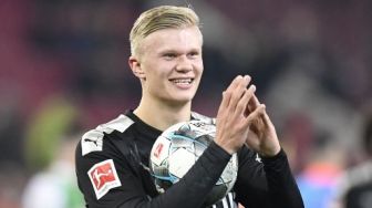 Debut Sensasional Haaland, Cetak Hat-trick Bawa Dortmund Atasi Augsburg