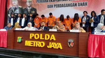 Di Kafe Jakarta Utara, Mami Atun dan Mami Tuti Paksa Bocah Bersetubuh