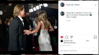 Momen Manis di SAG Awards 2020, Brad Pitt Genggam Tangan Jennifer Aniston