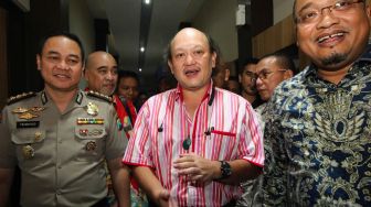 Ari Sigit Cucu Soeharto Daftarkan Partai Karya Republik ke KPU