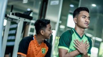 Dilatih Aji Santoso, Hambali Tholib Yakin Bisa Bersinar di Persebaya