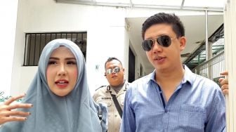 Jalani Sidang, Pablo Benua dan Rey Utami Kompak Berbusana Gucci