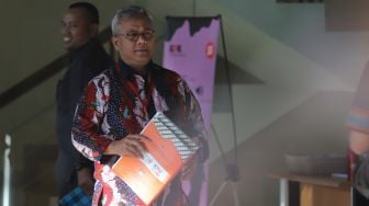 Ekspresi Ketua KPU Arief Budiman Usai Diperiksa KPK