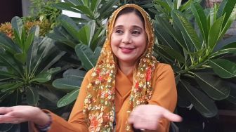 Ayu Azhari Ngaku Pernah Diajak Nikah Siri Vicky Prasetyo di Bulan Ramadan