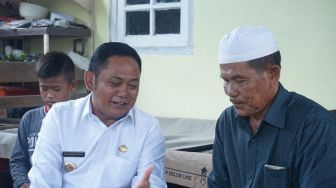 Tak Mendapat Ruang ICU di Bekasi, Bupati Eka Supria Atmaja Wafat di Tangerang