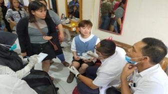 Tampil di Bengkalis, Suhu Tubuh Artis Taiwan Diperiksa Petugas