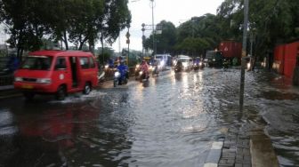 Pasca Diguyur Hujan Lebat, Rawa Bokor Jakarta Barat Kebanjiran