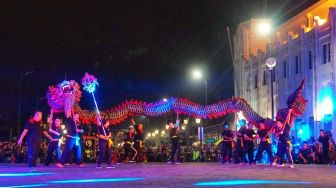 Naga Liong Hitam Sepanjang 23 Meter Buka Pekan Budaya Tionghoa Yogyakarta