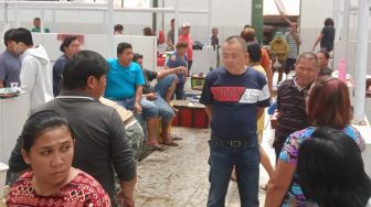 Blusukan di Pasar Tomohon, Wenny Lumentut serap aspirasi pedagang