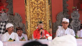 Gubernur Koster Harapkan Ritual Keagamaan Berikan Inspirasi dan Ketenangan 