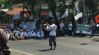 Gus Nur Divonis Satu Tahun Enam Bulan
