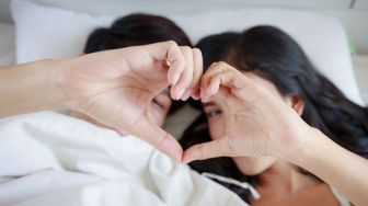 Rutin Bercinta Membuat Anda Terlihat 10 Tahun Lebih Muda