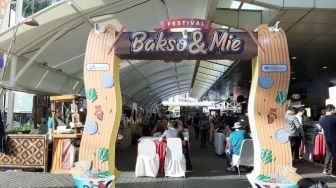 Nikmatnya Kulineran di Festival Bakso dan Mie Blok M