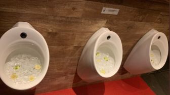 Penampakan Toilet Ini Jadi Sorotan, Warganet : Nanti Dikira Lemon Squash