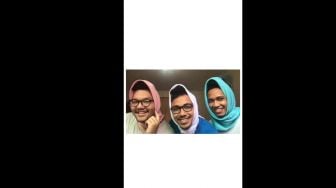 Kocak Abis! 3 Pria Ini Berikan Tutorial Style Hijab Nggak Pakai Ribet