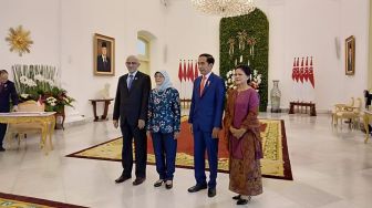 Sambut Kedatangan Presiden Singapura di Istana, Jokowi: Ini Kehormatan