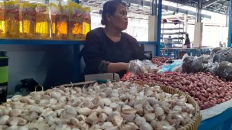 Harga Bawang Putih Melonjak Dua Kali Lipat, Daya Beli di Gunungkidul Turun