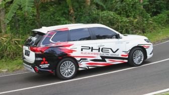 Mitsubishi Berharap Outlander PHEV Bebas Pajak