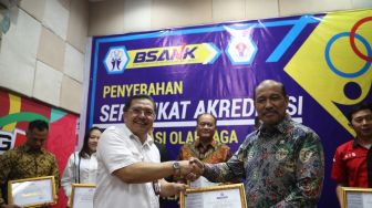 Menpora dan BSANK Serahkan Sertifikat Akreditasi Organisasi Olahraga