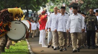 Menhan sekaligus Ketua Partai Gerindra Prabowo Subianto saat menghadiri Ulang Tahun Ke 12 Partai Gerindra di DPP Gerindra, Jakarta Selatan, Kamis (06/02).[Suara.com/Alfian Winanto]