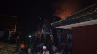 Pemiliknya Dirawat di RS, Rumah Permanen di Pandeglang Hangus Terbakar