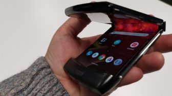 Motorola Kembangkan Razr 2, Meluncur September?