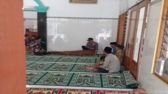 Awalnya Disangka Tidur, Jemaah Masjid Meninggal saat Dengar Kotbah