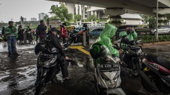 Berteduh di Bawah Flyover dan Underpass Bisa Kena Tilang Rp 250 Ribu