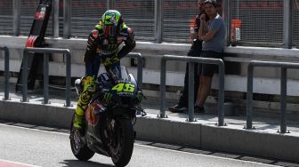 Adu Catatan Waktu Valentino Rossi di Game Vs Balapan Sungguhan, Bikin Kaget