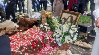 Yanti Noor Minta Satu Makam dengan Chrisye Sejak 2 Tahun Lalu