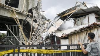 Ngeri! Gedung 3 Lantai Ambruk di Matraman Begini Penampakanya