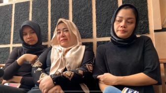 Nenek Meninggal, Juwita dan Jelita Bahar Tak Terlihat di Rumah Duka