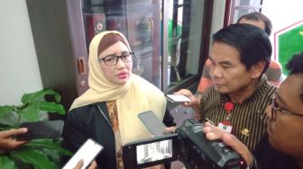 Paksa Siswi Bukan Islam Pakai Jilbab, KPAI: Kepala SMK 2 Harus Disanksi