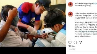 Pakai Cincin Kekecilan sampai Jari Bengkak, Pria Ini Dievakuasi