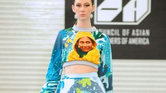 Busana Bergambar Wajah Susi Pudjiastuti Tembus New York Fashion Week 2020