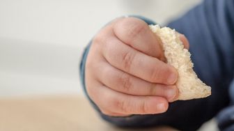 Kenali Penyebab dan Solusi Mogok Makan Pada Bayi