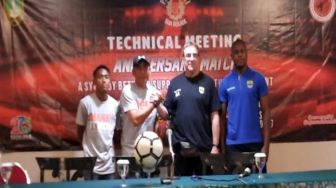 Pelatih Persis Solo Tak Sabar Jajal Kekuatan Persib Bandung di Manahan