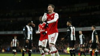 Mesut Ozil Kenang Masa Kecilnya yang Harus Sahur saat Kantuk Berat