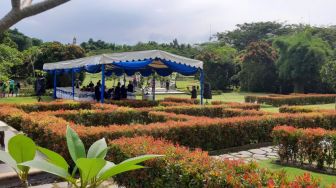 Makam Ashraf Sinclair di San Diego Hills Ternyata Seharga Rp 260 juta