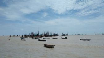 Haknya Dirampas Penambang, Nelayan Pantai Sampur Meradang